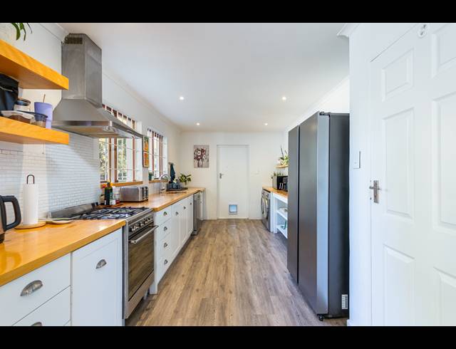 4 BEDROOM HOUSE FOR SALE IN FLAMINGO VLEI